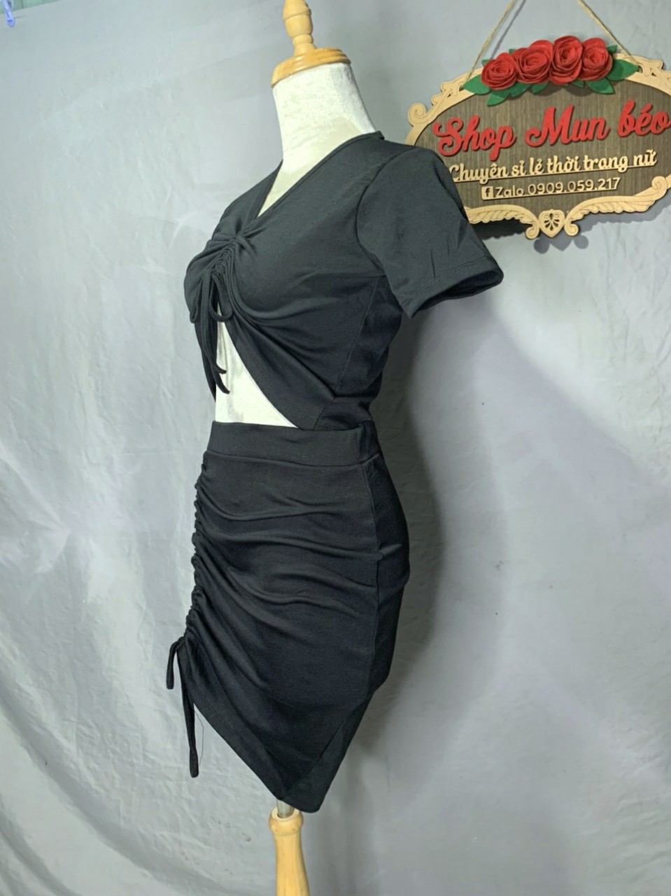 Set Áo Croptop Kèm Chân Váy Rút