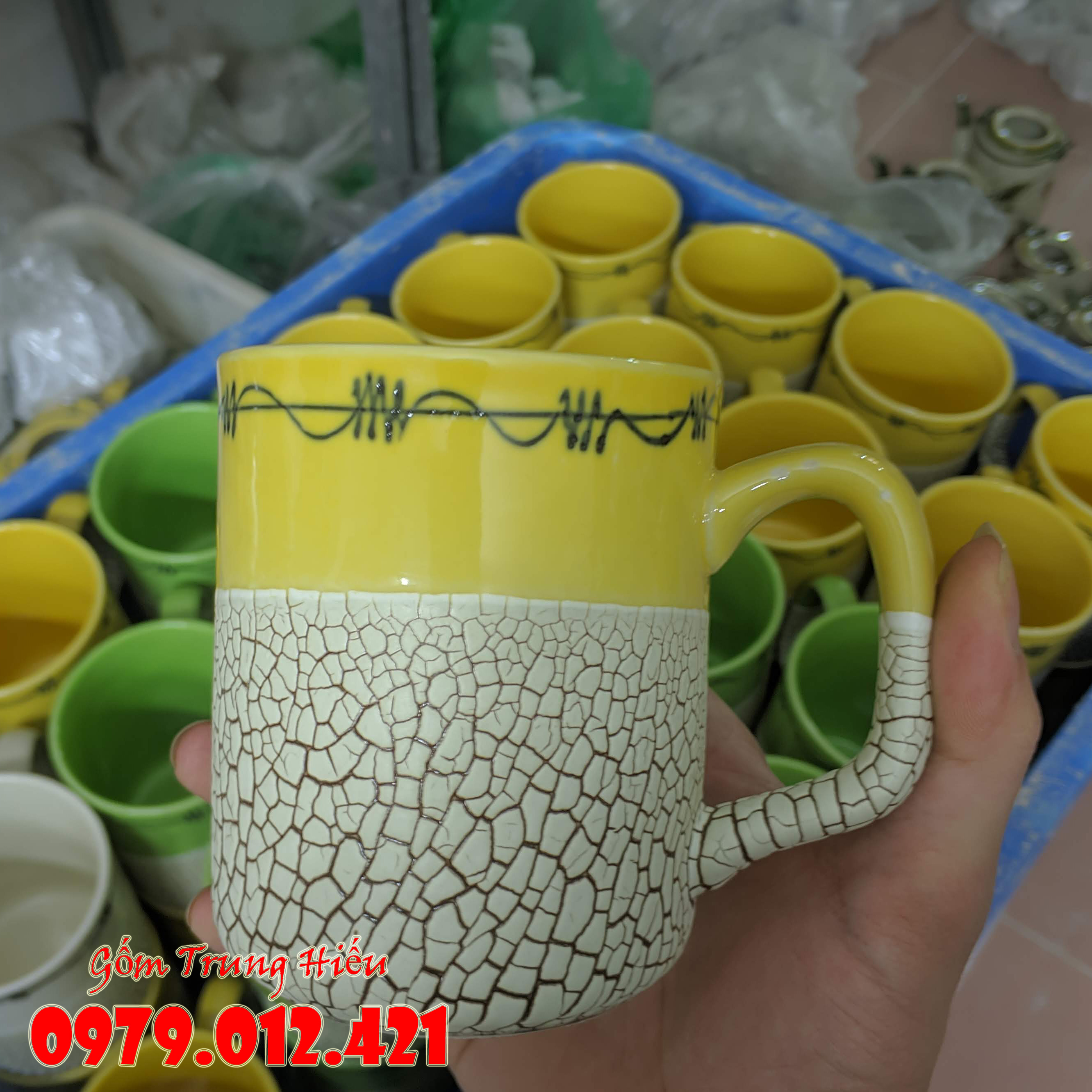 Cốc nước gốm Bát Tràng men rạn