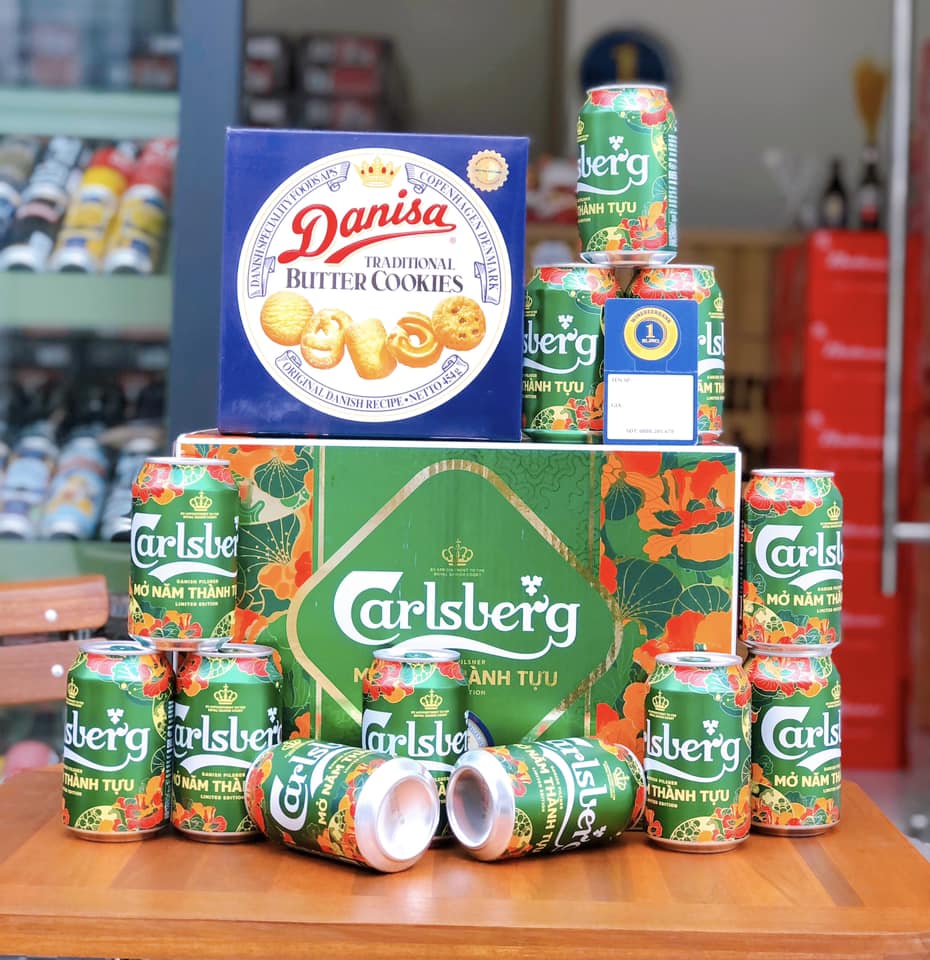 Thùng 24 lon bia Carlsberg Danish Pilsner 330ml