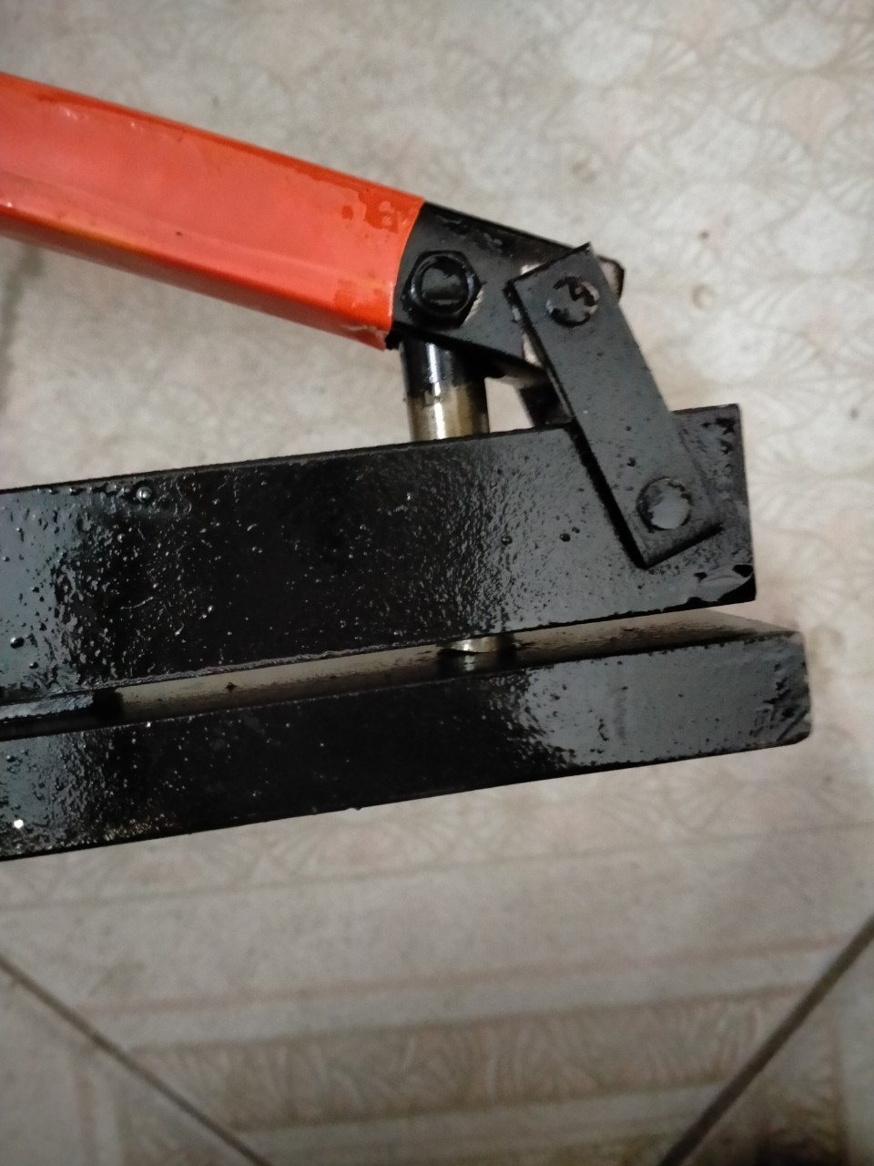 Kìm bấm ke vĩnh cửu cho cửa đi 55 xingfa