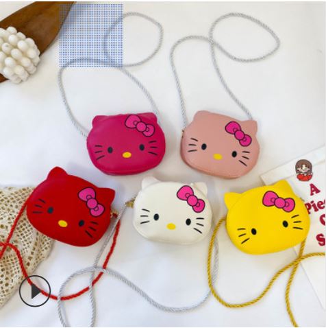 Túi đeo chéo cho bé gái hình mèo Hello Kitty