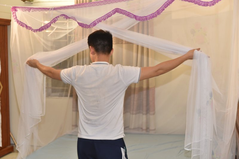 Mùng tuyn hoa lỗ nhỏ chân cao 2m tuyn lạnh dày dặn có cửa và không cửa hàng cao cấp (size rộng 1m2-1m6-1m8-2m2) dài 2m