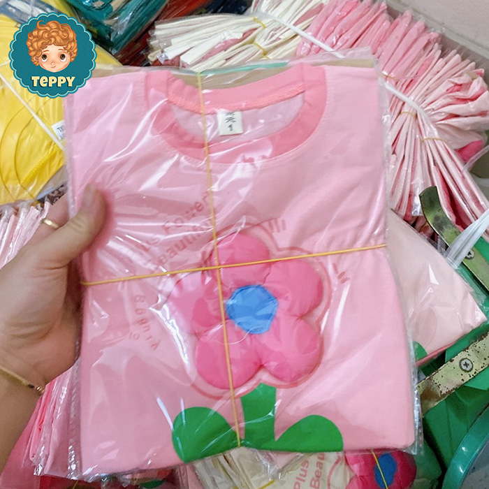 Set bộ đùi áo hoa nổi cho bé gái (7kg-16kg)