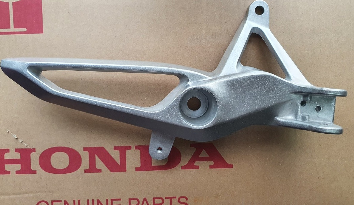 GÁC CHÂN TRƯỚC HONDA WINNER X  BÊN PHẢI