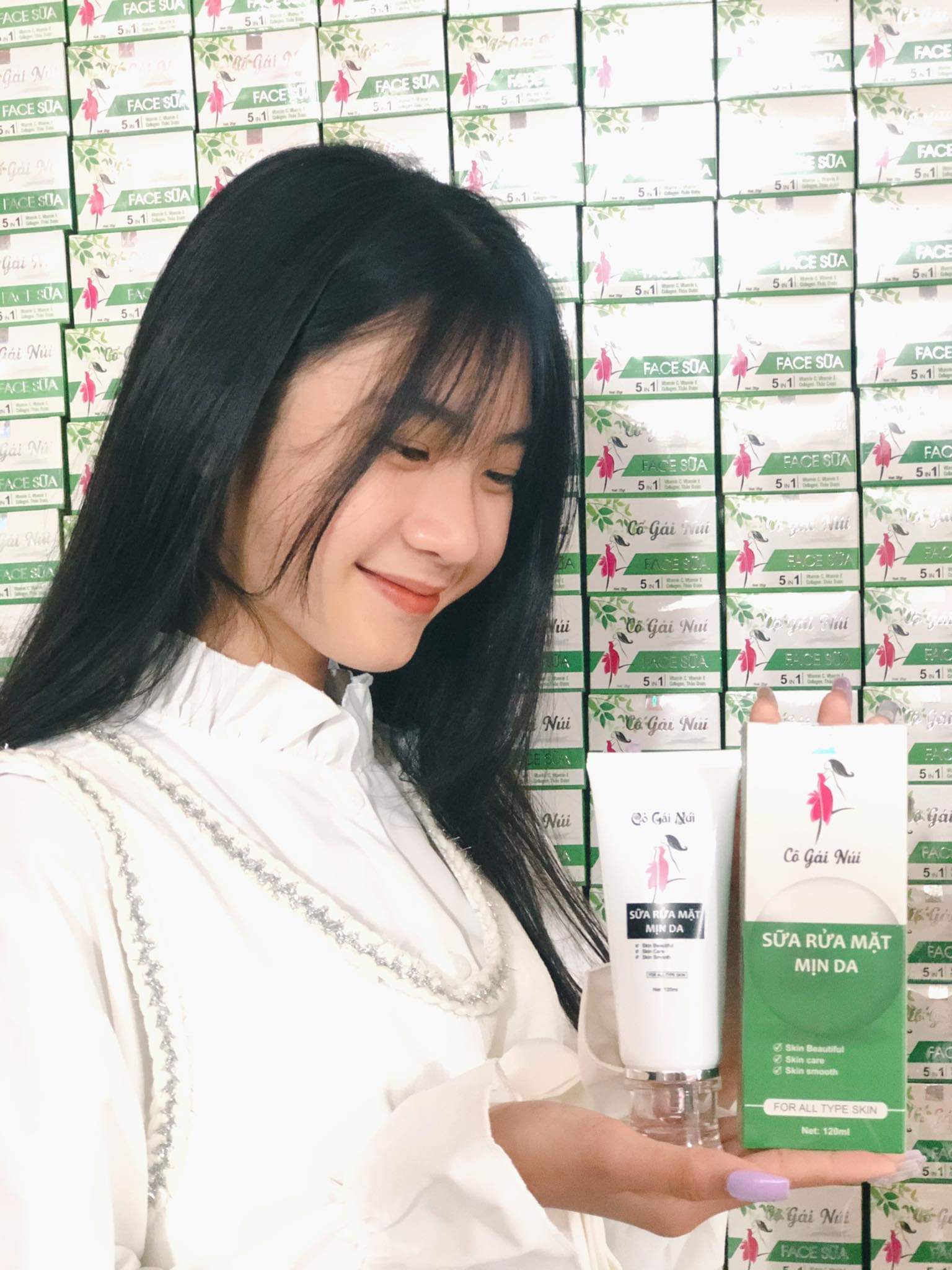 Sữa rửa mặt mịn da
