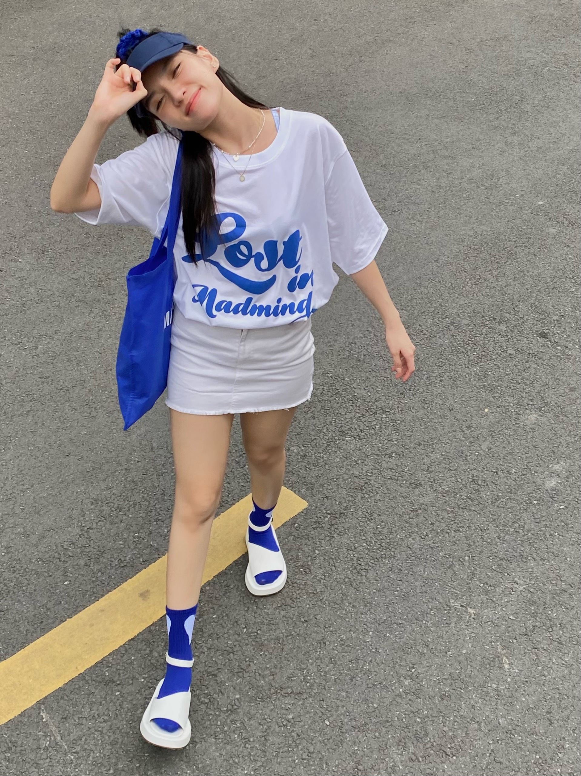 Áo Thun Lost In Madmind Màu Trắng