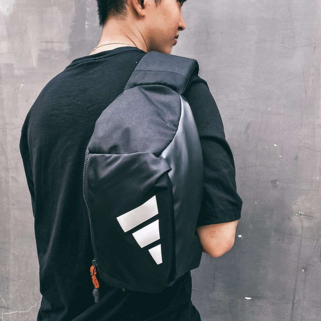 Túi bao tử Adidas FJ1122 [size to đựng ipad, notebook, ĐT...]