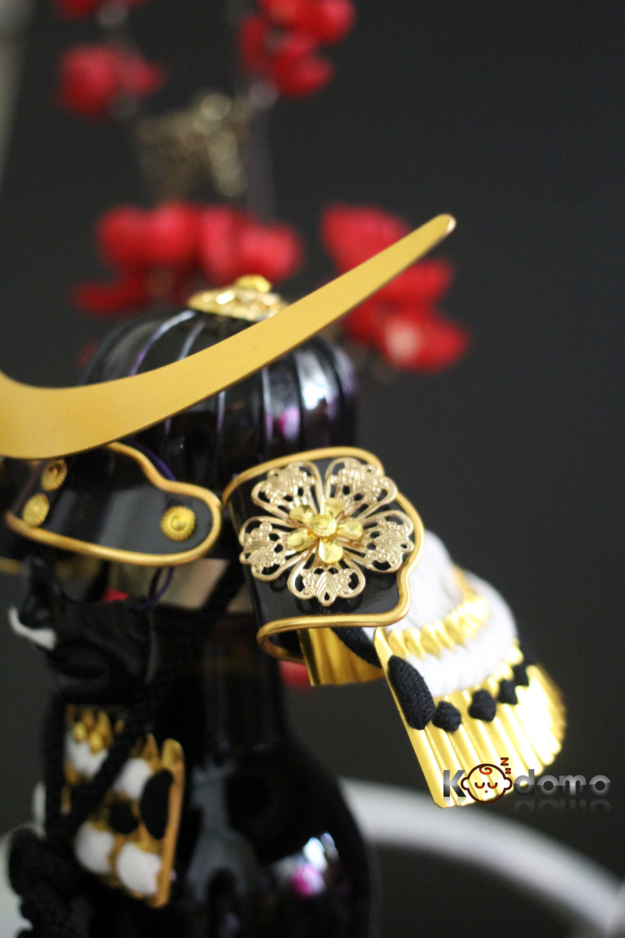 nón samurai trang trí chai nước trái cây , samurai bottle cap , samurai bottle cover , áo giáp samurai, búp bê samurai , 人形, 鎧, 兜