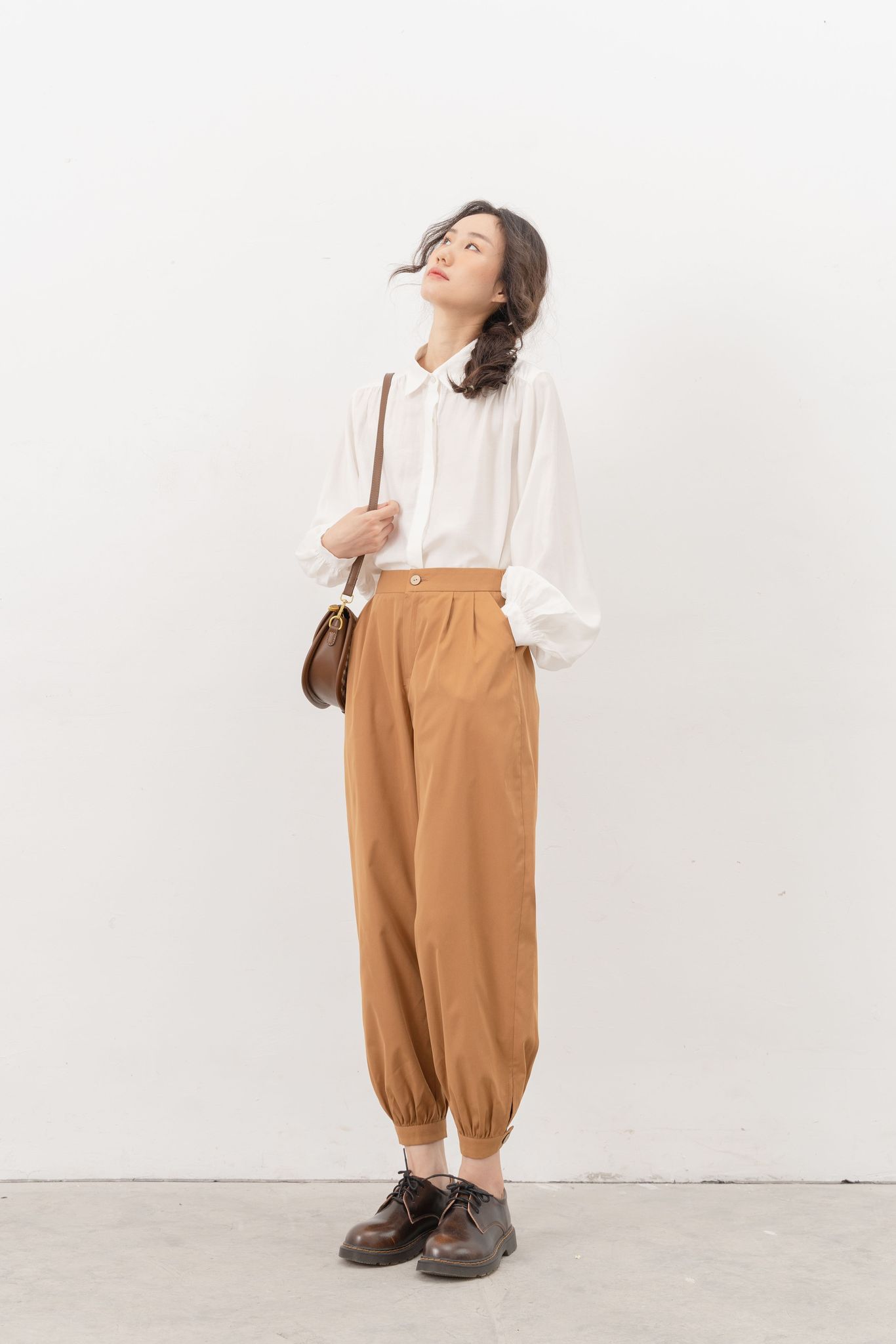 Quần bom xếp ly be đáp chun sau MADELEN