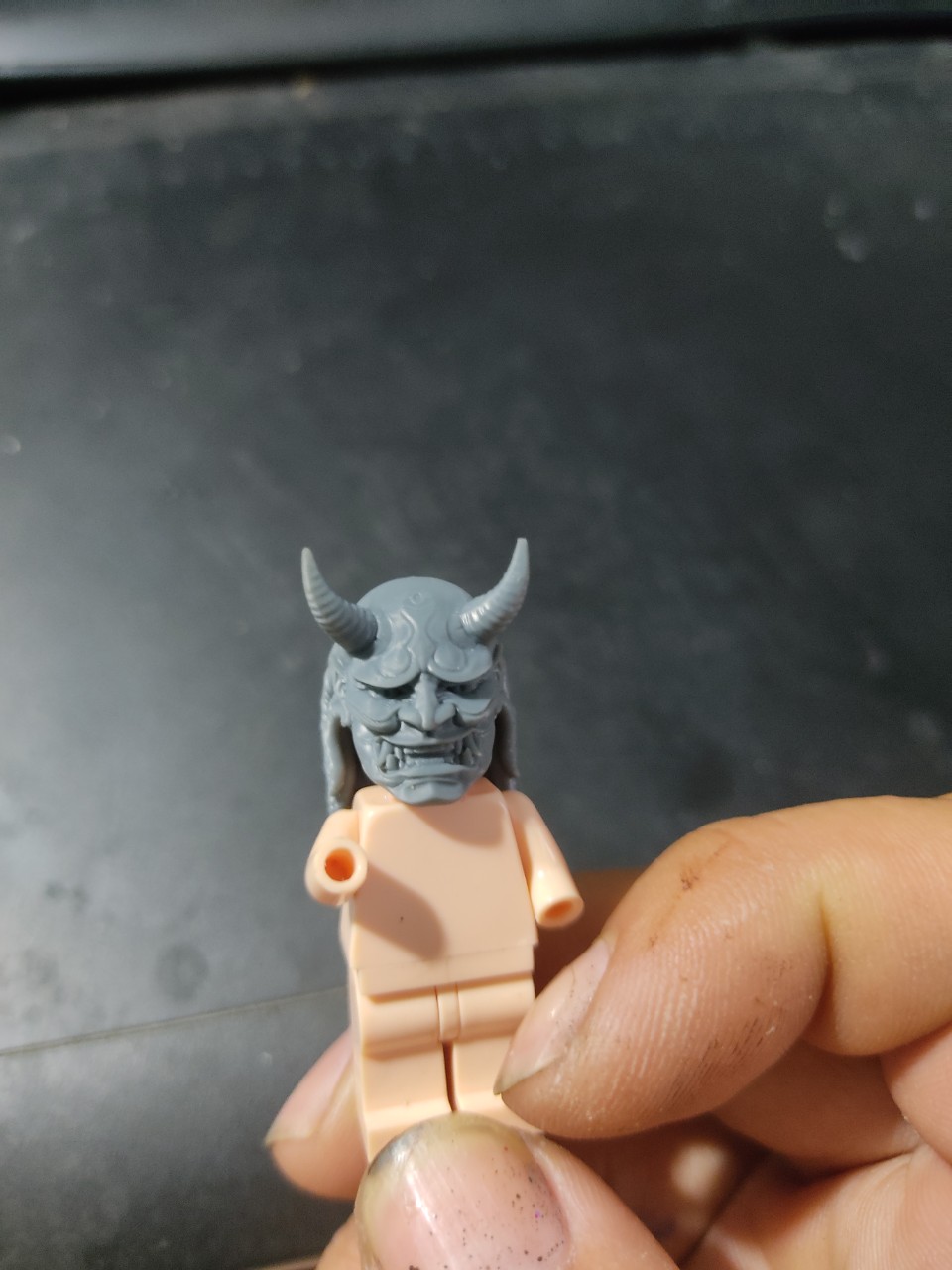 Custom LEGO đầu Oni