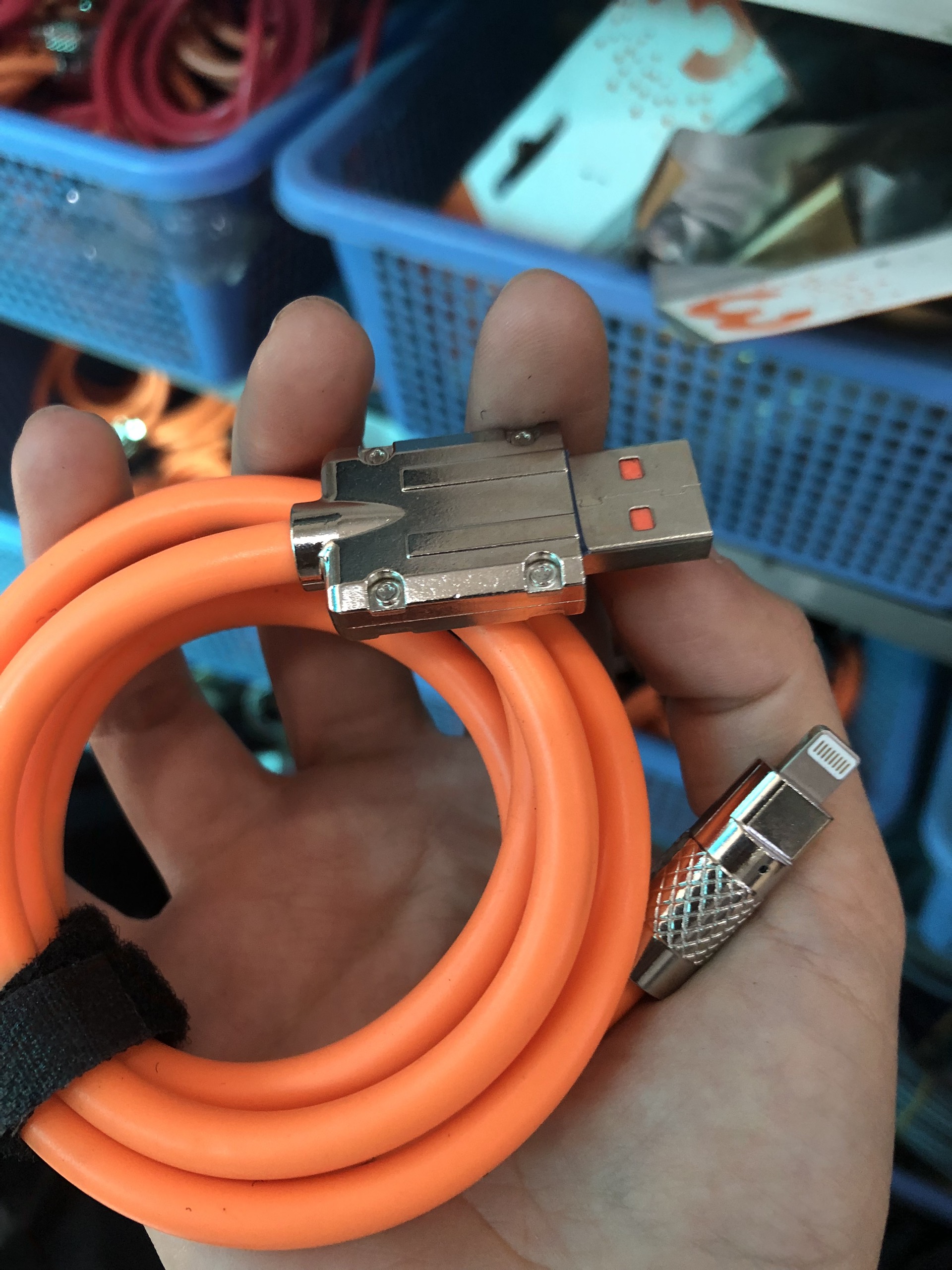 Cáp sạc Cá mập bọc thép 120w - USB ra iphone
