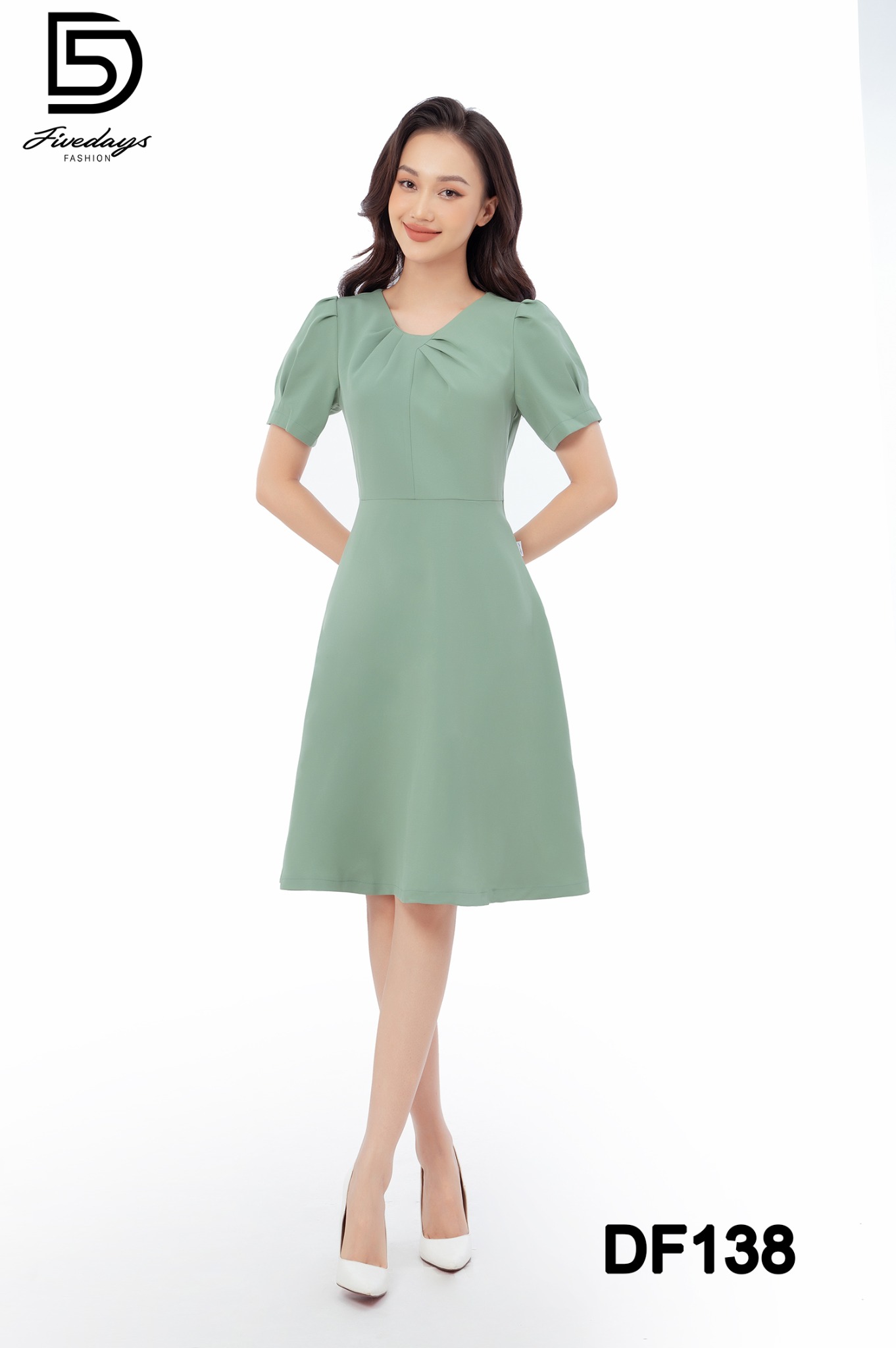 Đầm xoè cổ xếp ly FIVEDAYS