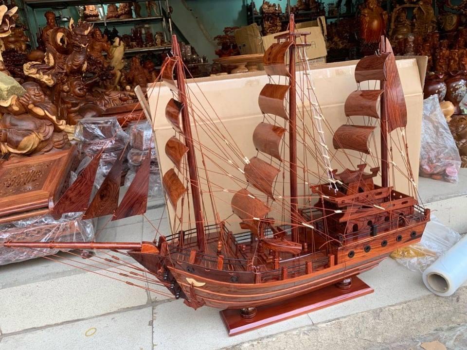 Thuyền  buồm gỗ -  - dài 80cm
