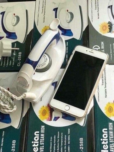 Bàn là mini xách tay