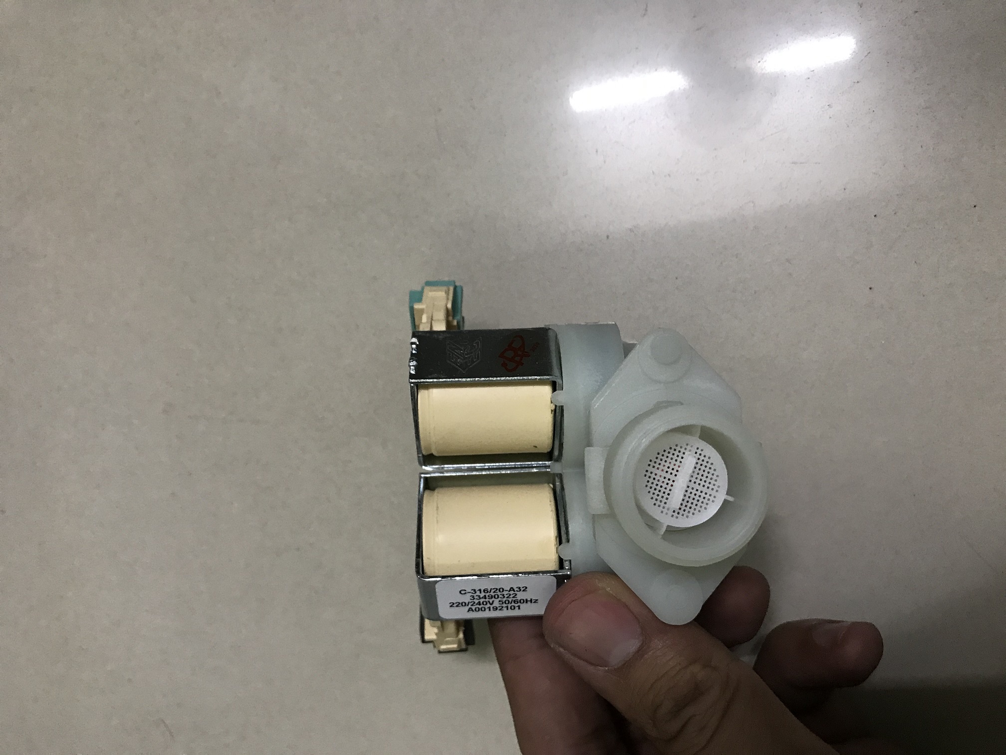 [HCM]van cấp nước máy giặt đôi Electrolux (loại tốt)
