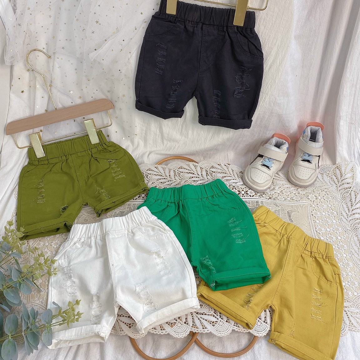 Quần short, quần đùi  kaki mềm mát cho bé