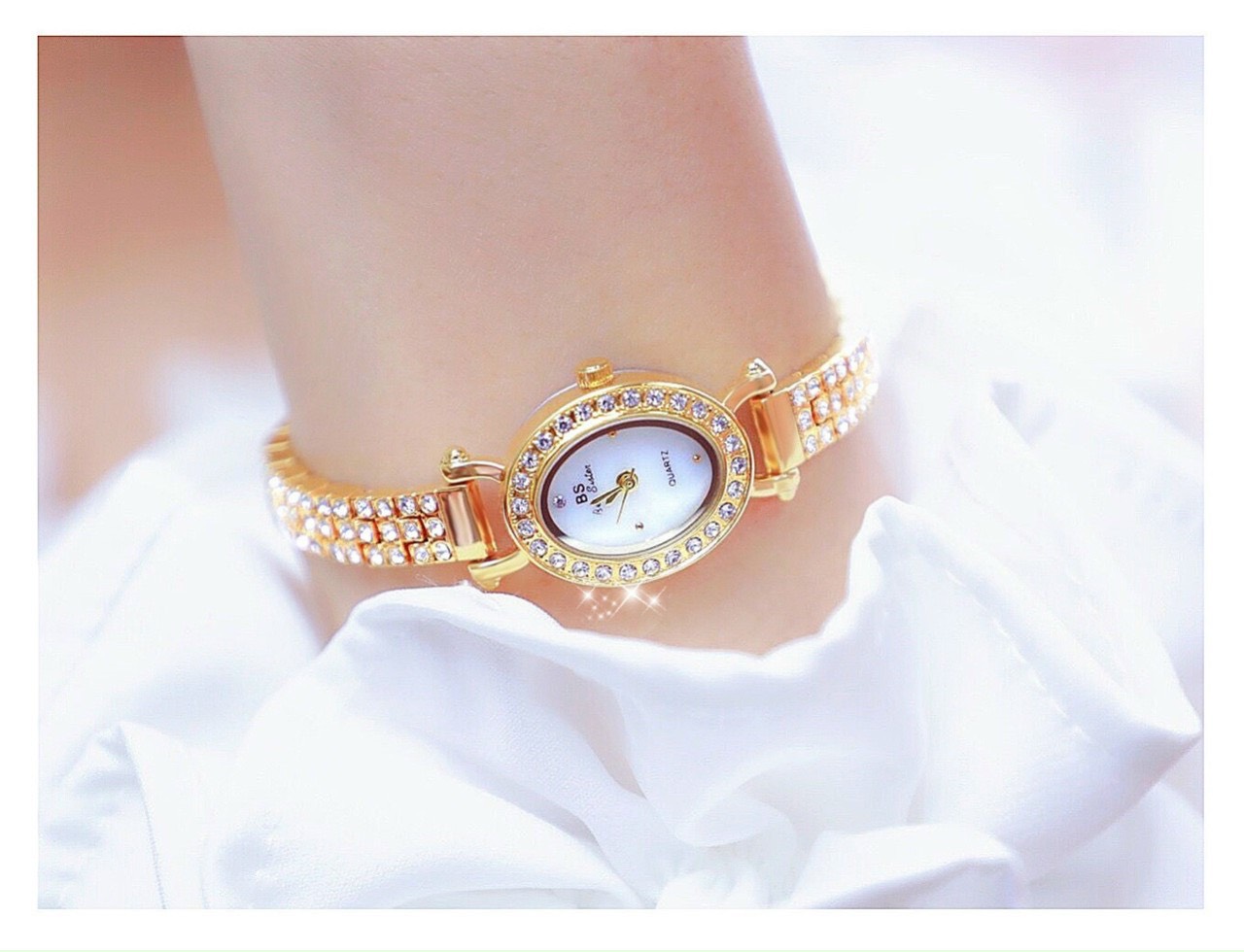Đồng hồ thời trang nữ Bs Bee Sister đính cườm AYO111