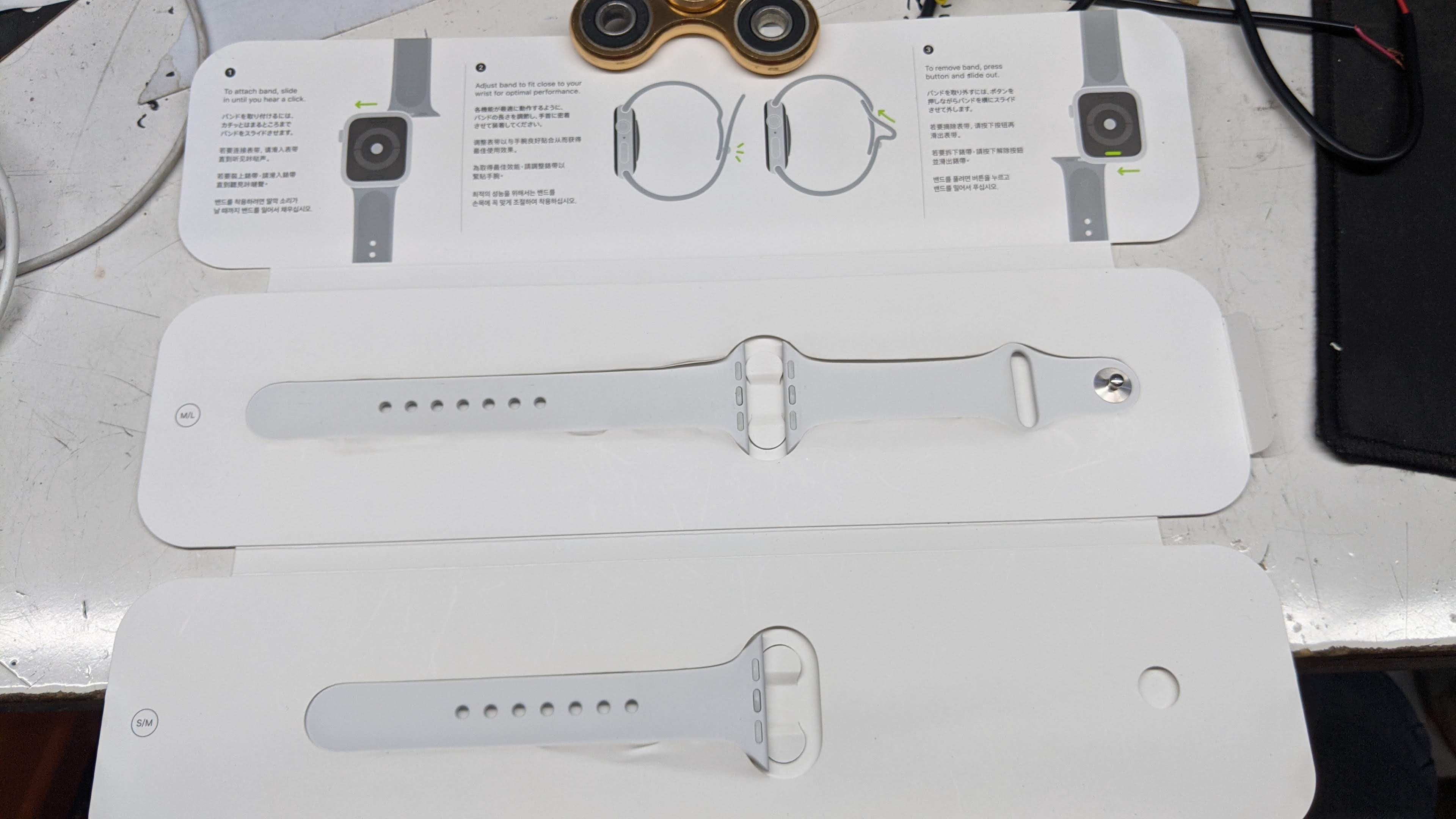 Dây đeo và box apple watch 4 40mm