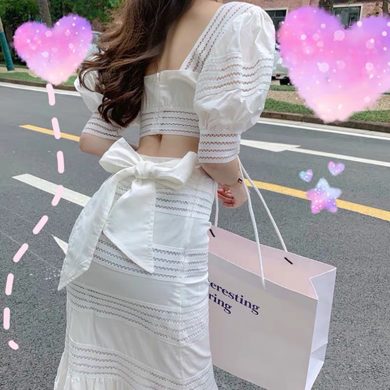 Sét áo croptop phối chân váy đuôi cá trắng