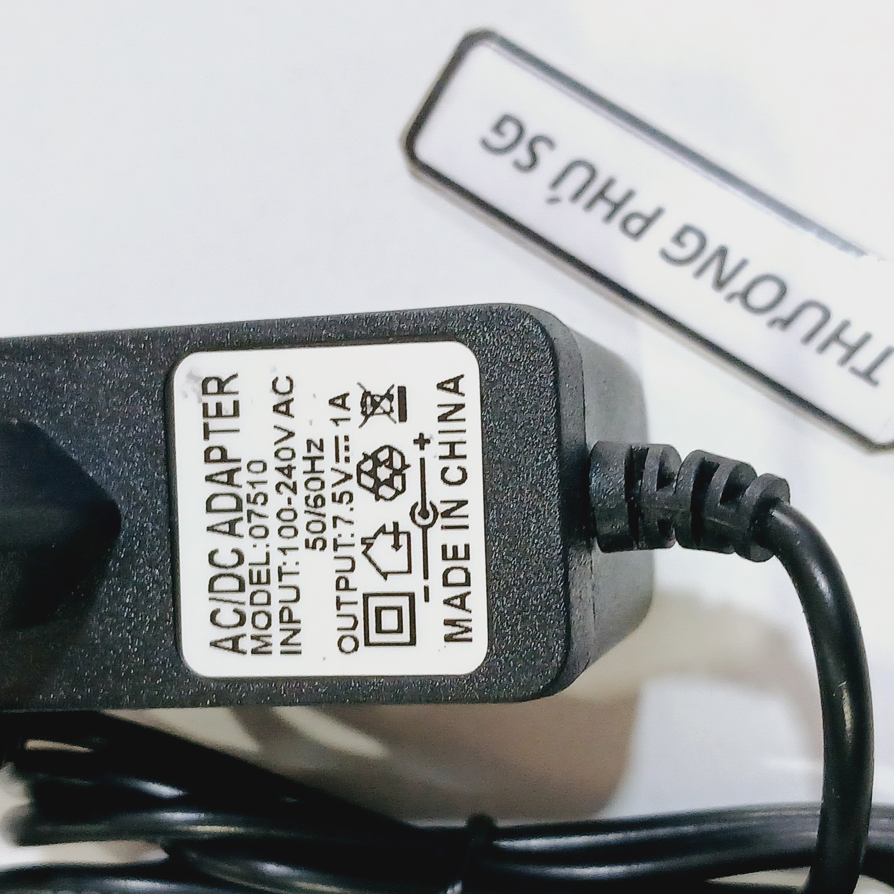 Nguồn adapter dc 7.5v - 1a / đầu cắm 5.5mm x 2.1mm