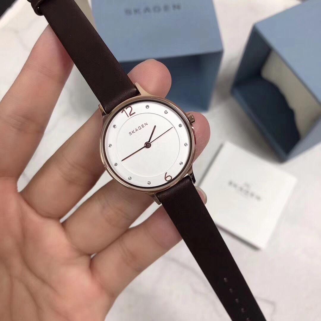 Gi m gi ng h skagen n skw2472 30mm ch nh h ng Mua Th ng Minh