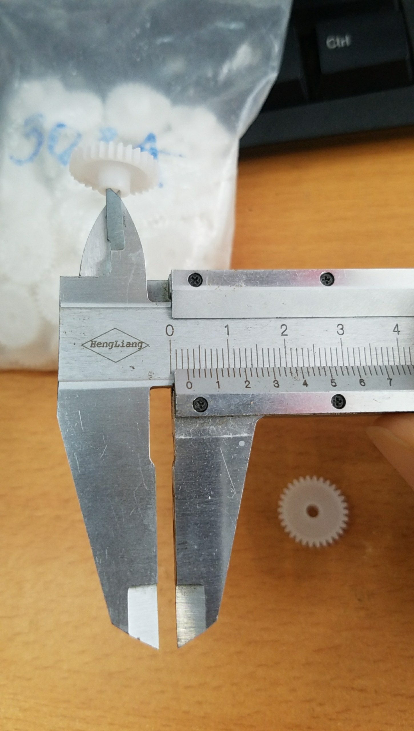 BR303A BÁNH RĂNG 30 RĂNG TRỤC 3MM