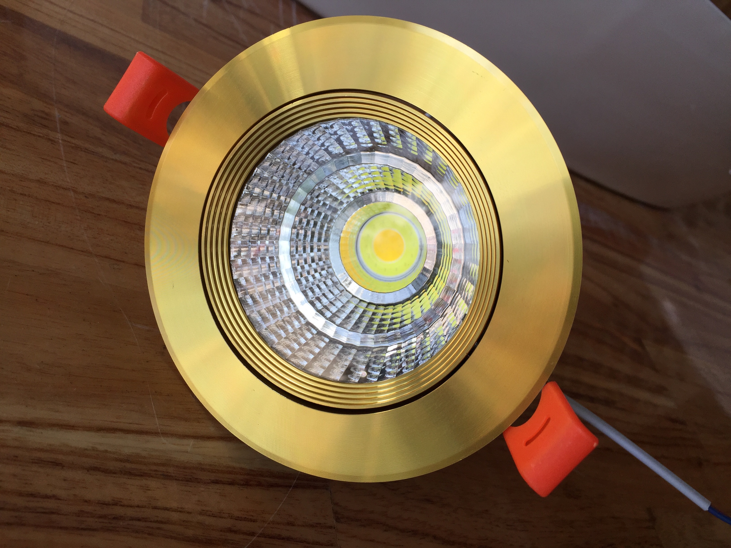 Đèn Led âm trần COB 3 màu - 7W