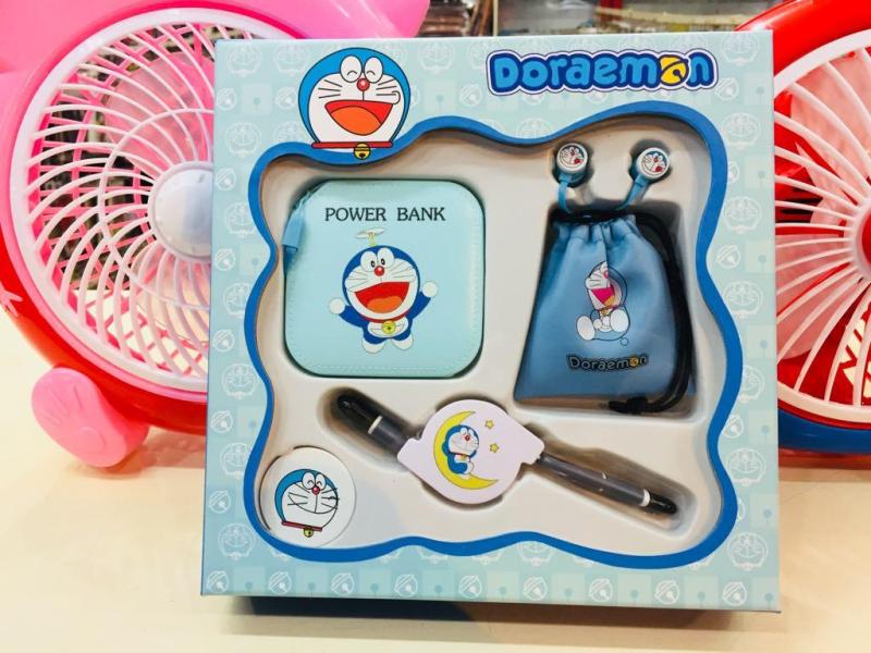 Giá Combo 1 sạc dự phòng dung lượng 10.000mAh, 1 tai nghe nhét tai, 1 dây sạc nhanh iphone hình thú