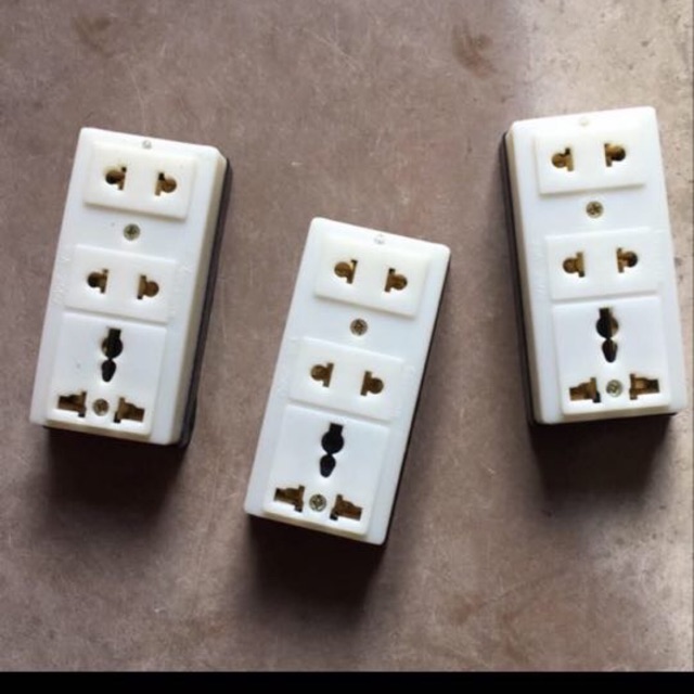 Ổ cắm 3 lỗ cắm có đèn led sopoka