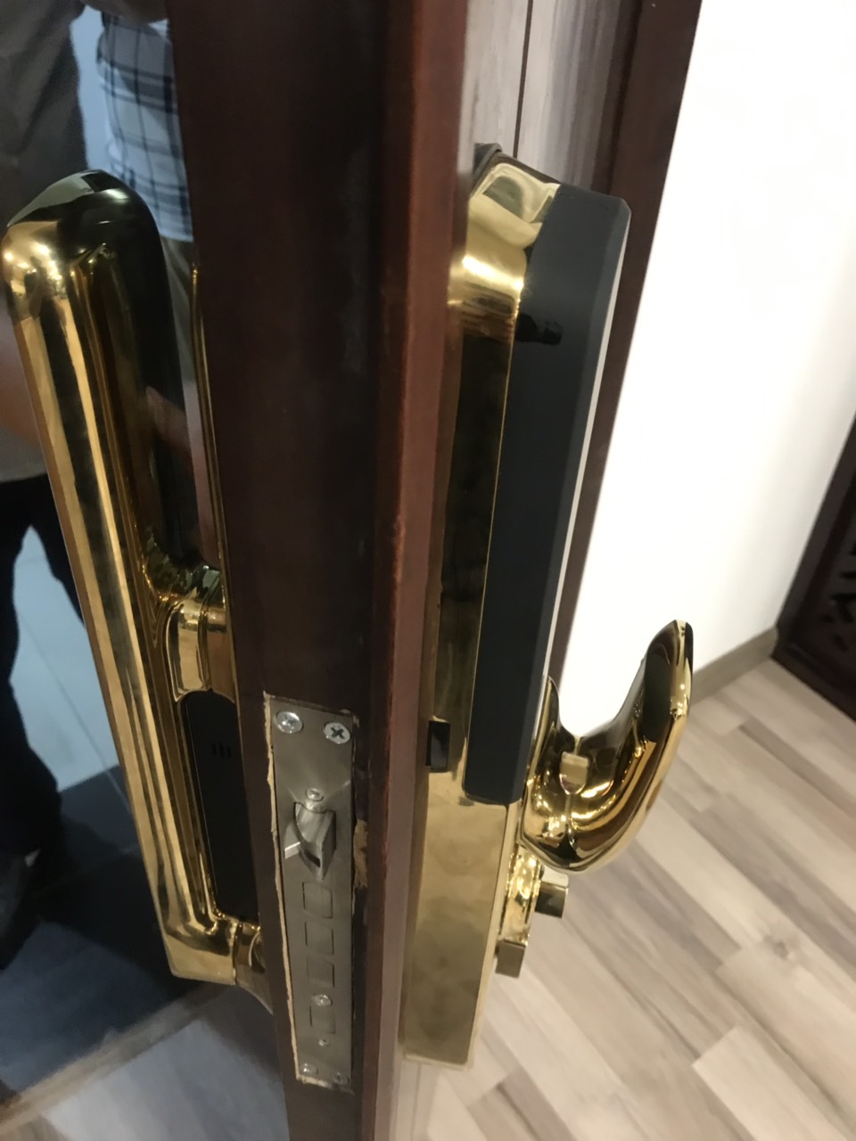Khóa cửa thông minh TM102