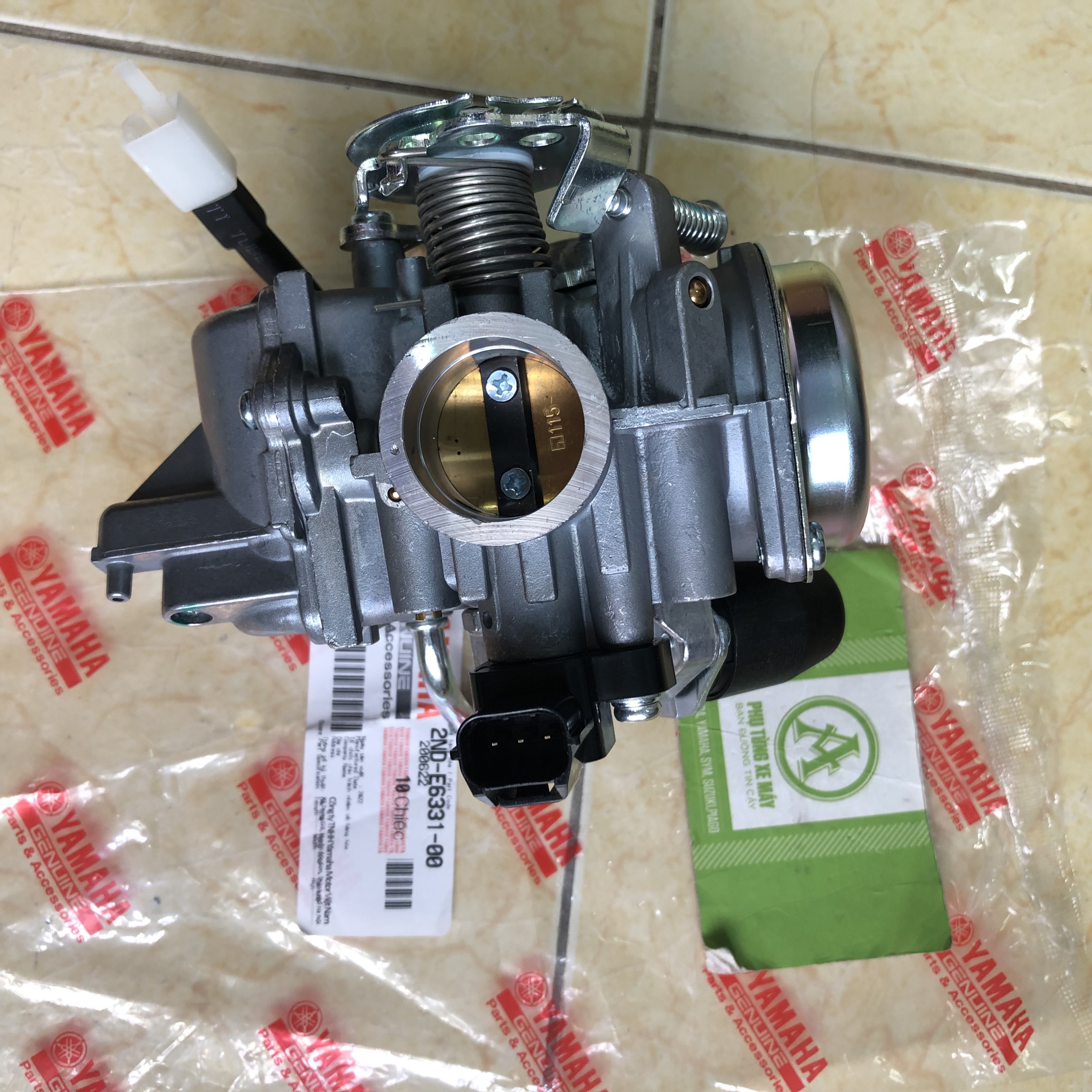 Bình xăng con xe tay ga Yamaha Luvias loại 1