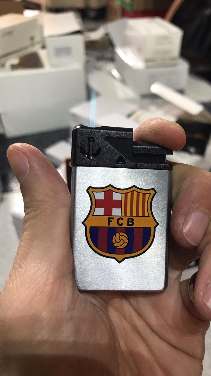 Bật Lửa YJ023 Lửa Khò Thẳng Logo Club Bóng Đá [Barca,Bayern...]