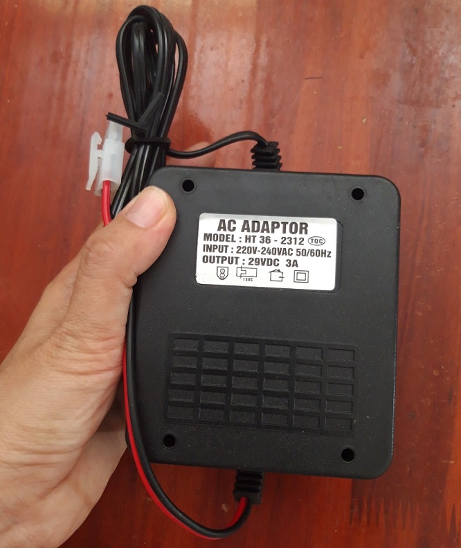 Nguồn Adapter 29V 1.5-3A dùng cho máy phun sương