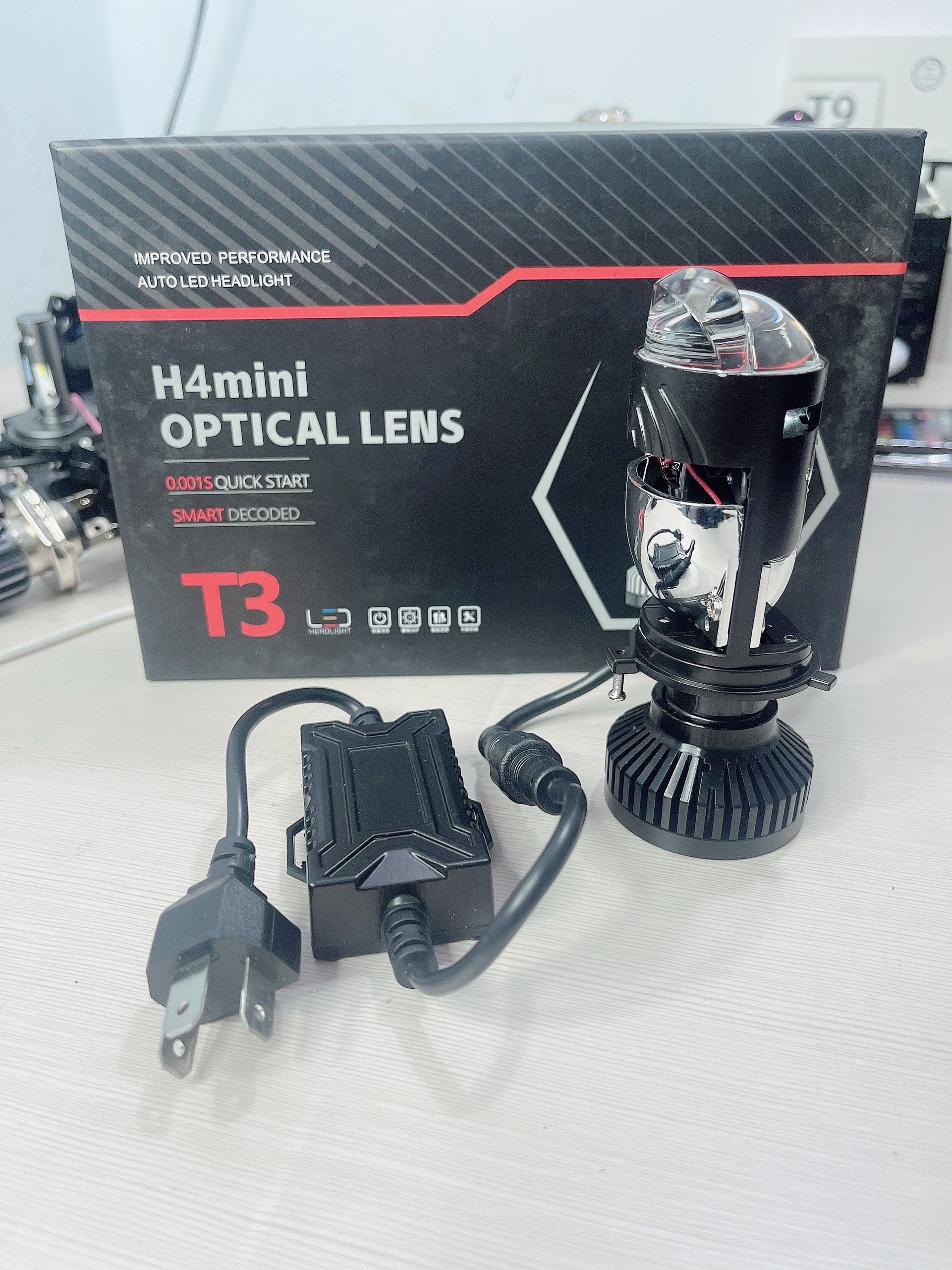 Đèn pha T3 pro mắt ếch chân H4 có trợ pha, kính trắng