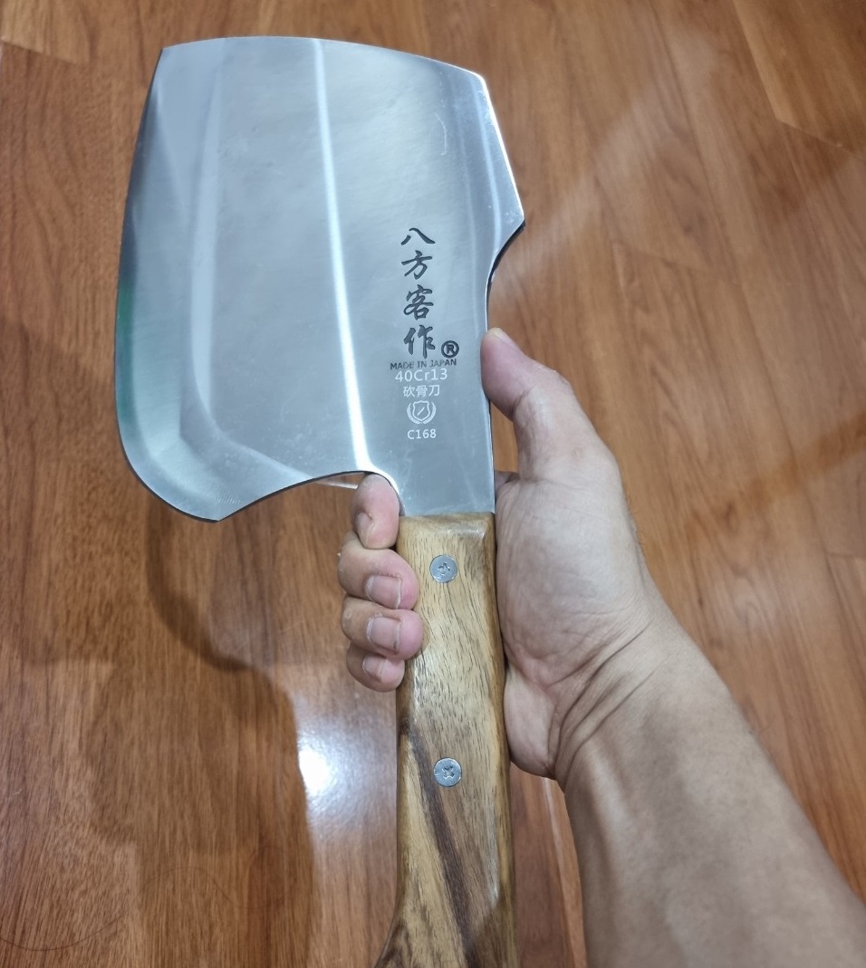 Rìu chặt xương bò hàng bãi Nhật