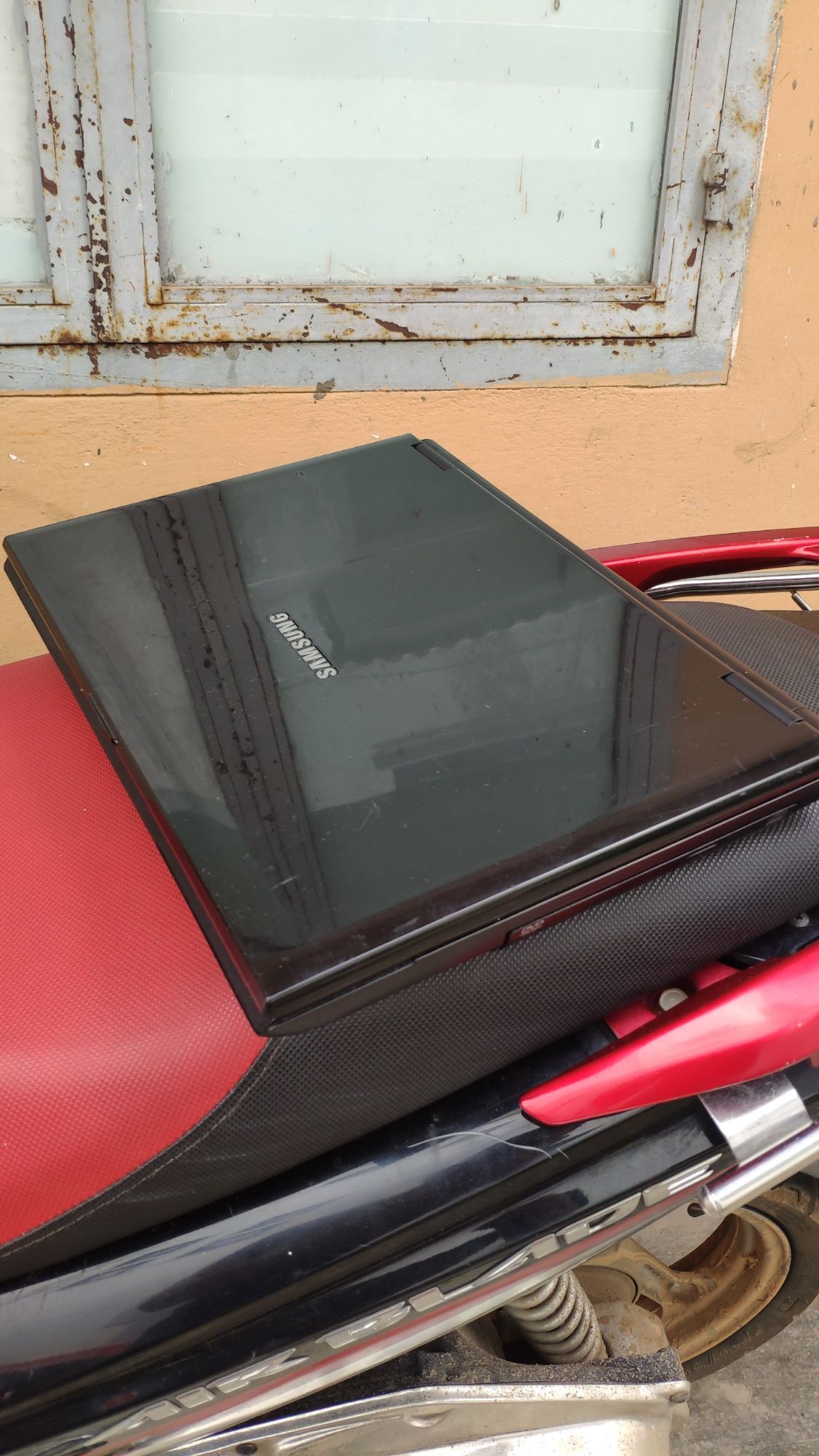 laptop sinh viên, văn phòng, học tập