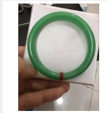 [HCM]Vòng Tay Ngọc Phỉ Thúy Xanh Đậm Làm Qùa Tặng giáo Viên Tặng Mẹ Làm Qùa Sinh Nhật ý Nghĩa (hình chụp thật ) ZAI 525456.58