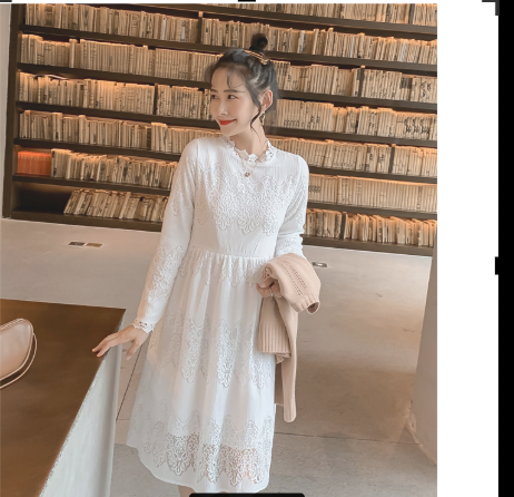 Áo gile len và váy trắng xinh