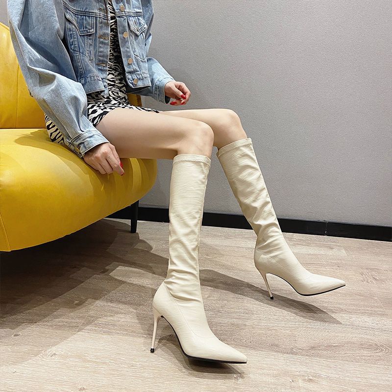 Bốt Cao Cổ Khóa Sờn Mũi Nhọn Đế 8cm Boot Da Mềm Full Box