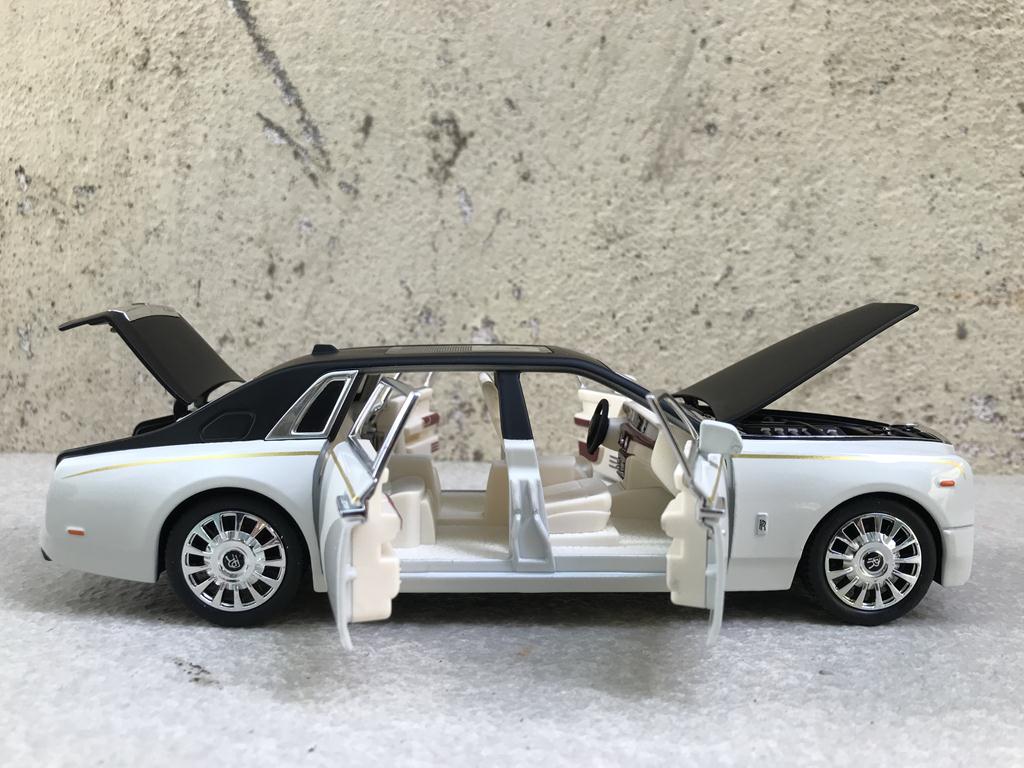 [HCM]Mô hình xe ô tô Rolls-Royce Phantom 2020 1:24