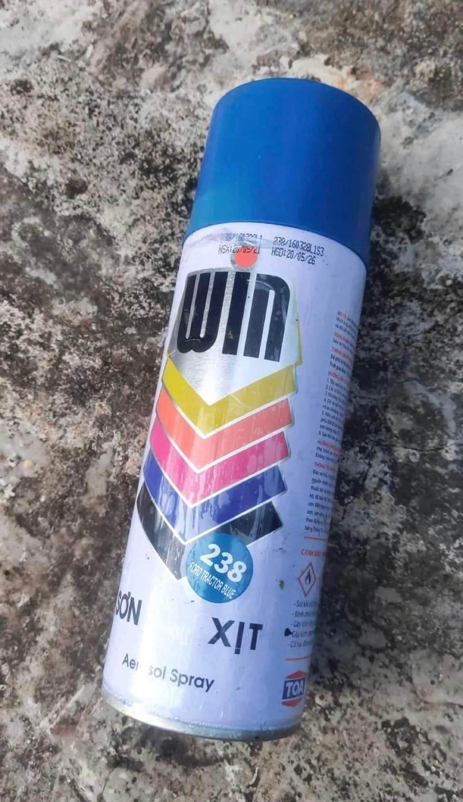 Sơn phun màu xanh đen 238