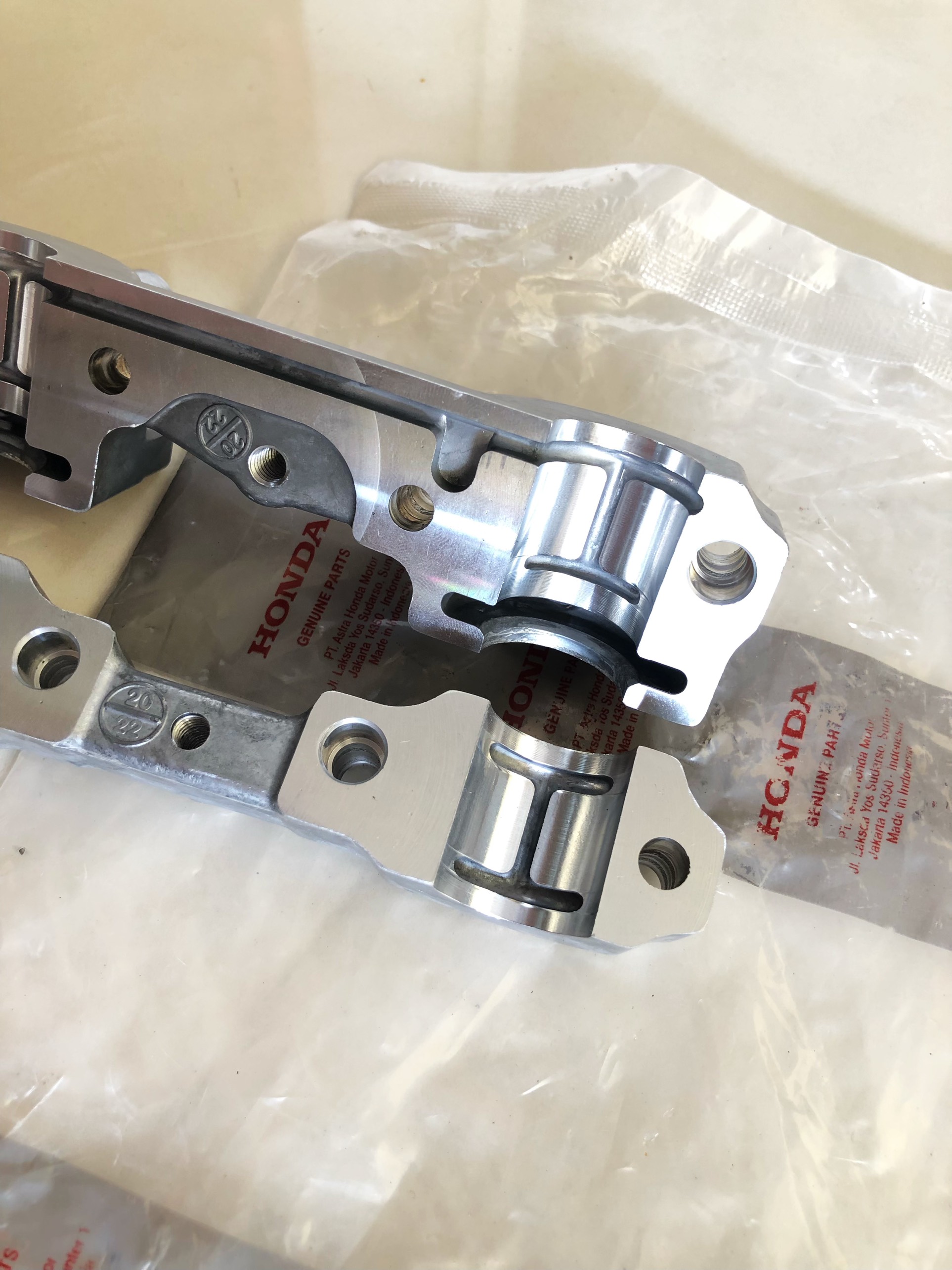 CẶP GỐI CAM XE SONIC 150R/ WINNER X