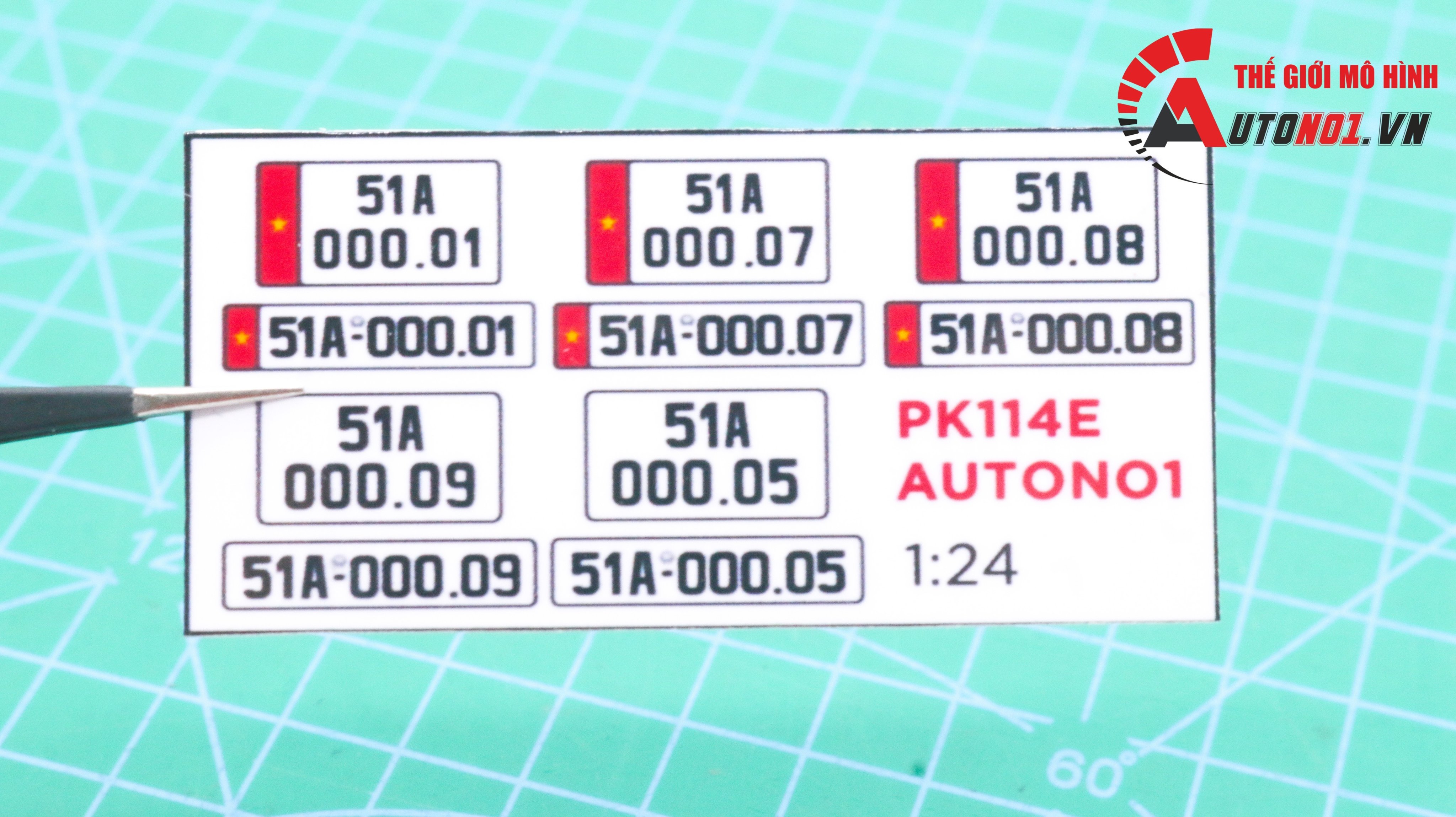 Phụ kiện 5 biển số xe mô hình tỉ lệ 1:24 ép plastic autono1 hcm pk114