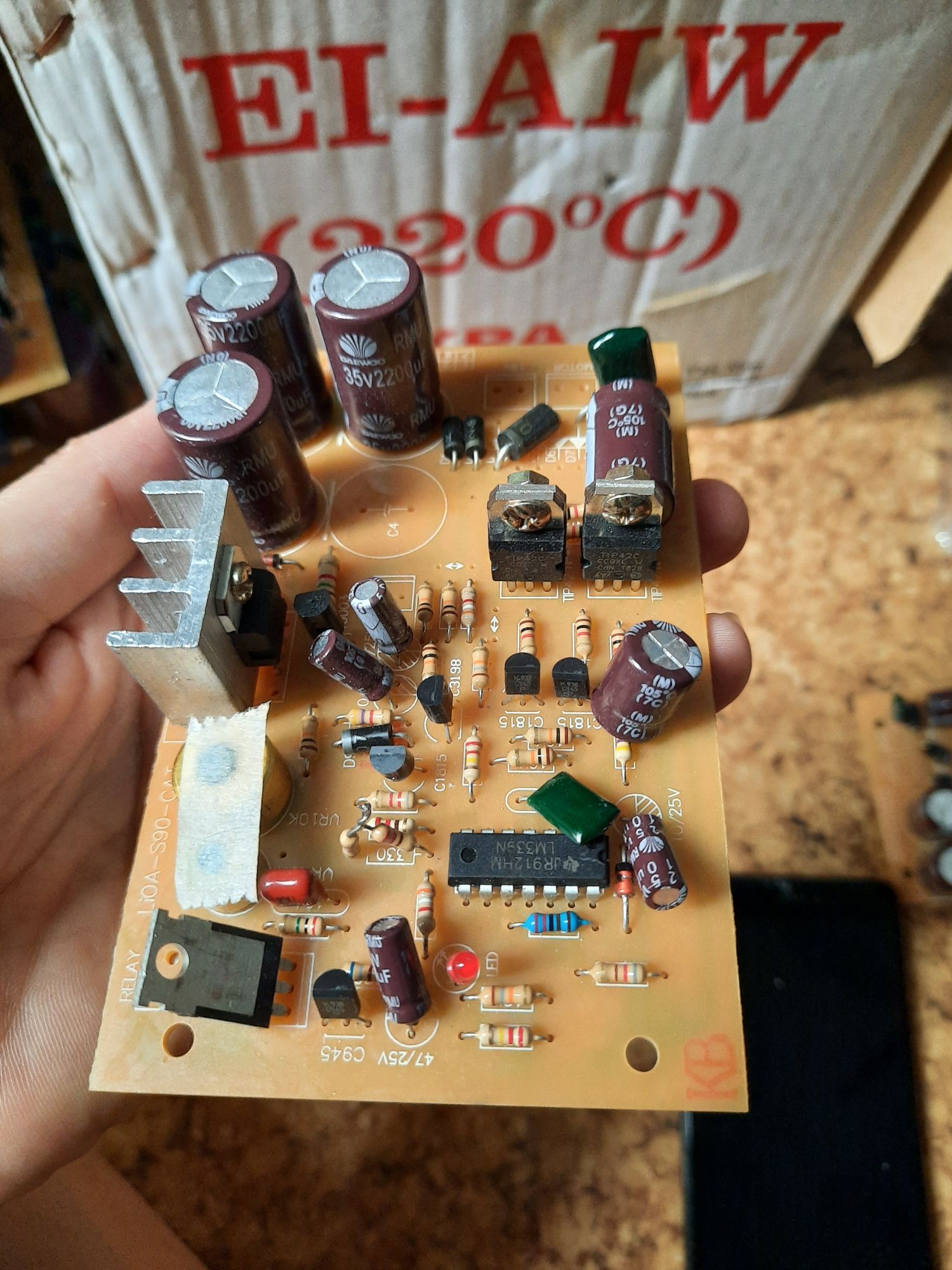 Bo Ổn Áp Lioa zin dải 90