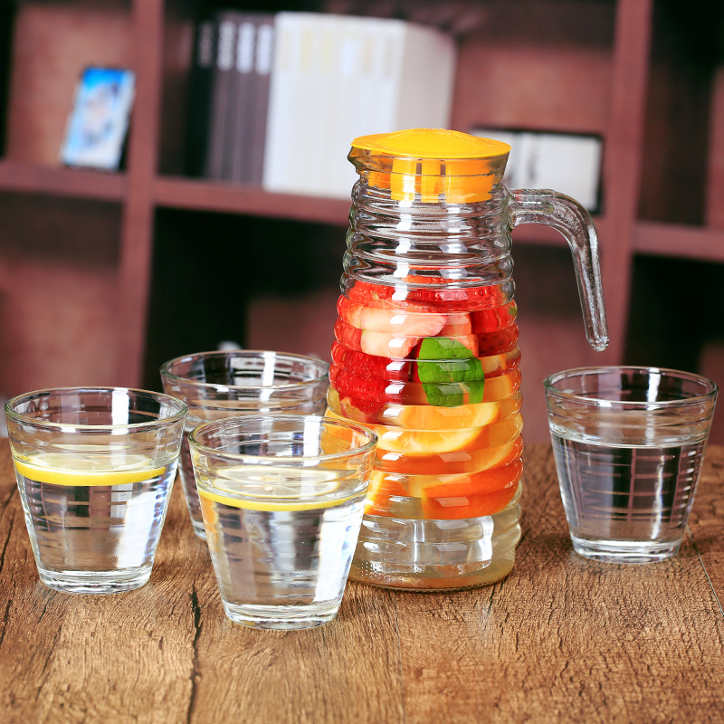Bộ bình ly uống nước / trà thuỷ tinh cao cấp .một bộ gồm bình nước thuỷ tinh 1100ml kèm 4 ly thuỷ tinh 120ml