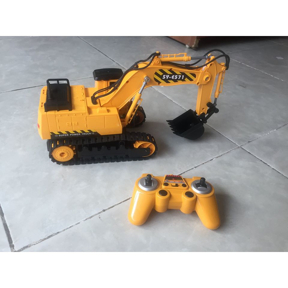 Xe xúc đất hàng thương hiệu E571-001 giá rẻ