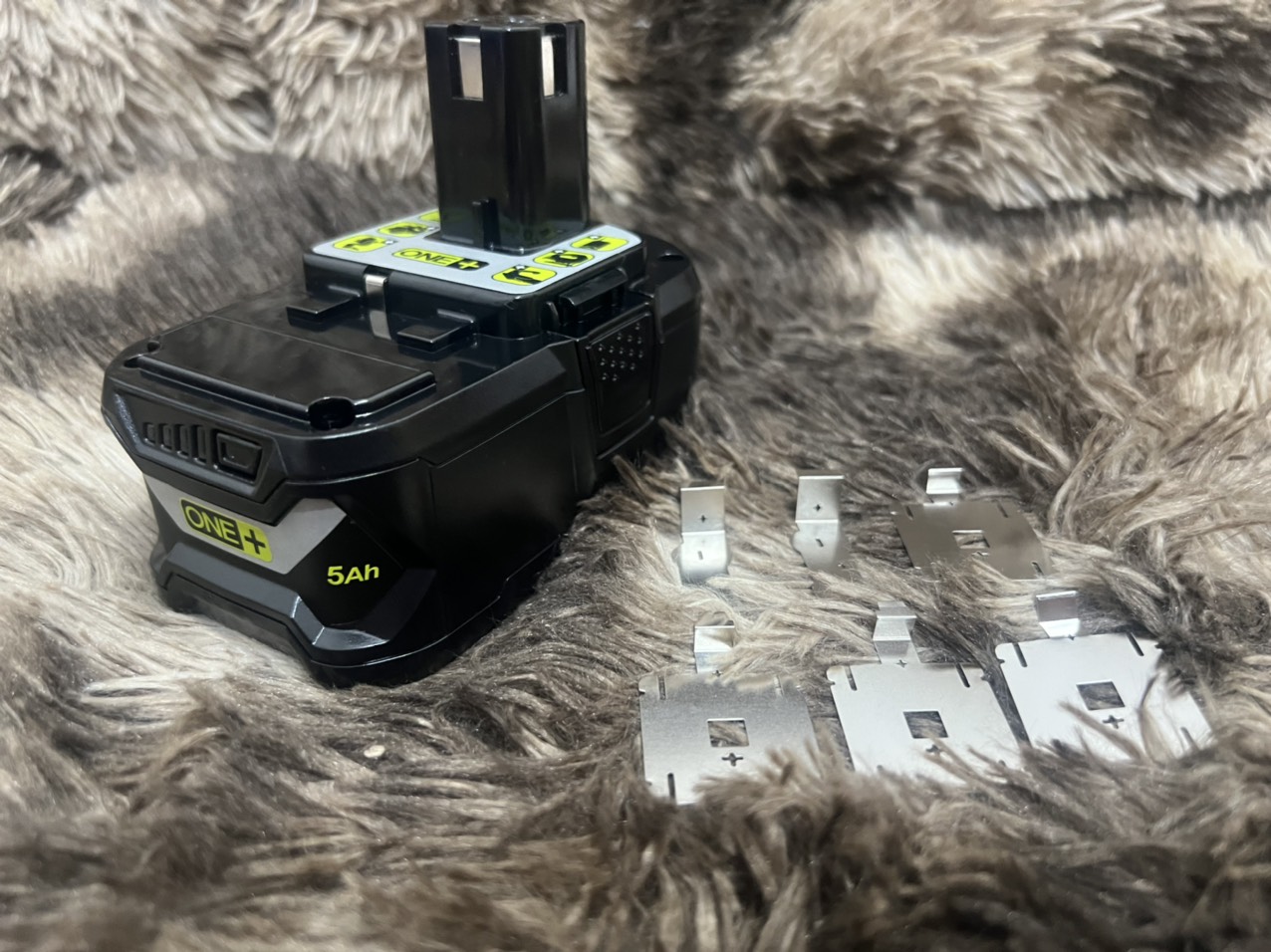 Vỏ Mạch Ryobi 18V 5S 2P Pin Lion, Nhận Sạc Zin. ( Full kẽm)