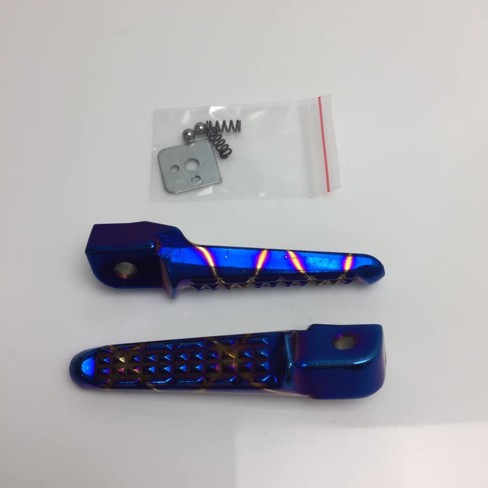 Cặp gác chân sau (giò đạp) Titan cho các dòng xe số YAMAHA