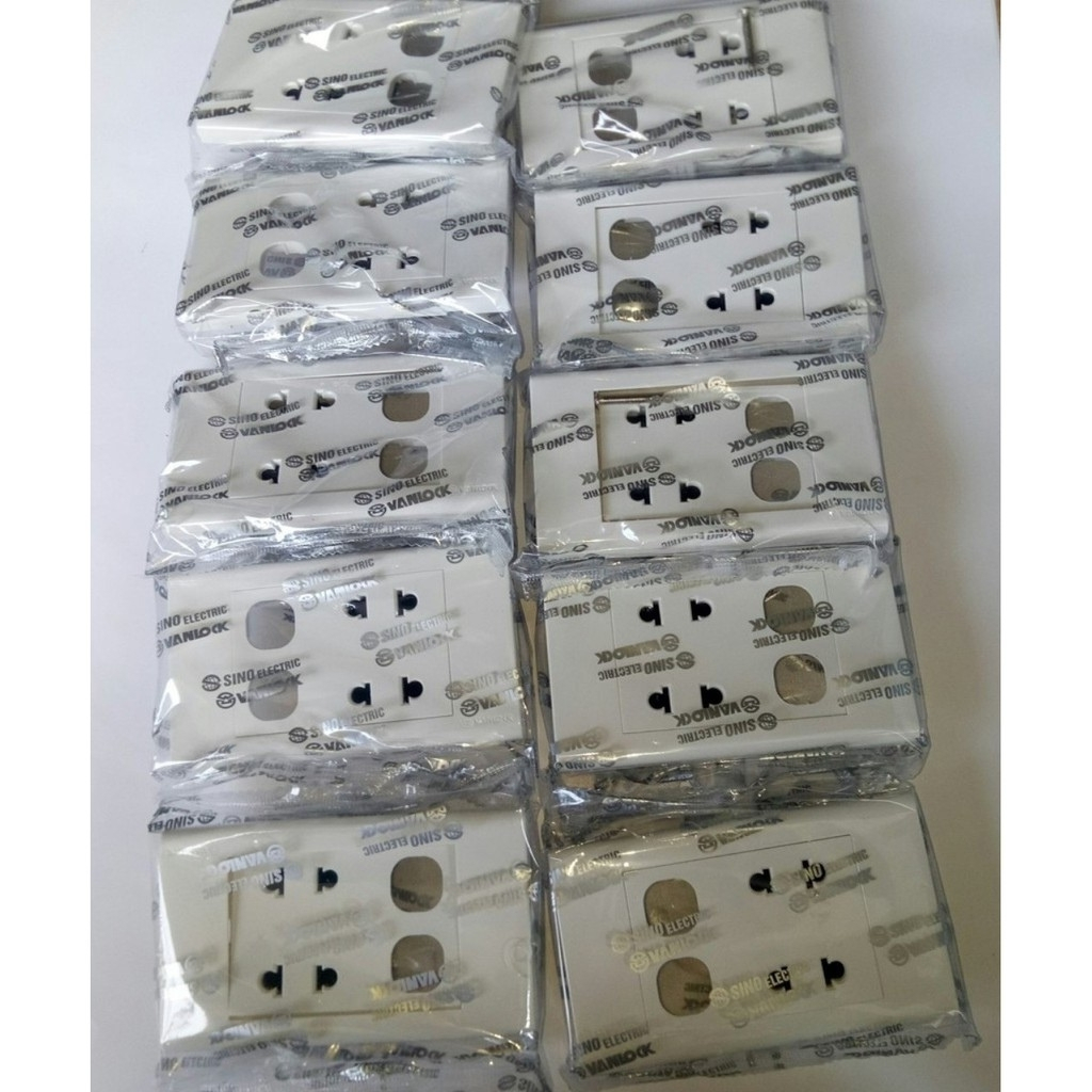 Mặt 2 ổ cắm 2 chấu + 2 công tắc sino