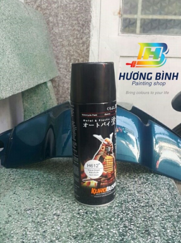 Sơn xịt Samurai màu Xanh Nhớt ( Xanh Wave) - H612 (400ml) (có khả năng kháng xăng A92, A95)